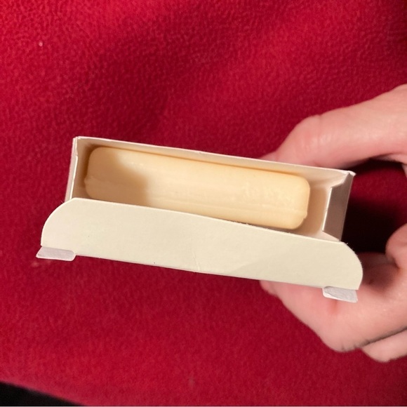 LE LABO 60 grs Rose 31 Body Bar Made for Fairmont Hotels & Resorts - Picture 2 of 3